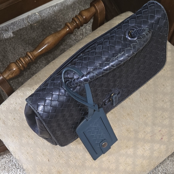 Bottega Woven Navy Blue Top Handle Vintage Handbag with New Luggage Tag - Picture 3 of 3